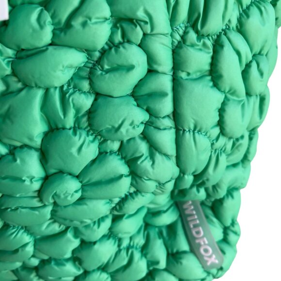 NWT NEW WILDFOX CLAIR LIGHT GREEN ROSETTES PUFFY TOTE - Picture 3 of 4